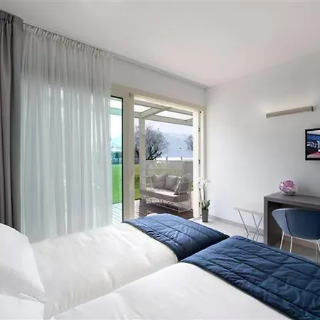 Seven Park - Adults Only 4*
