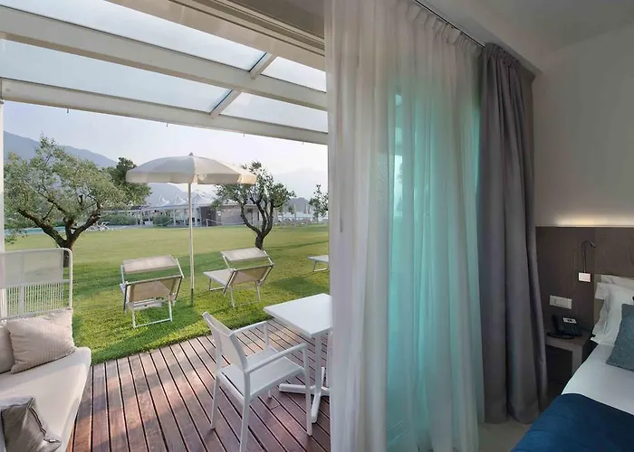 מלון Seven Park - Adults Only 4*